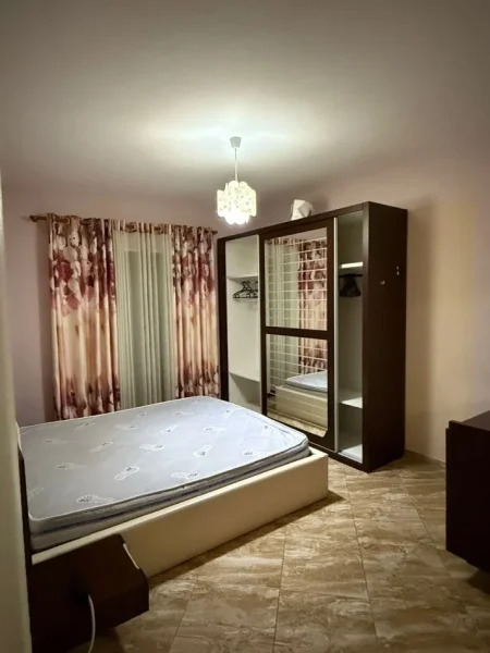 Tirane, jepet me qera apartament 2+1 Kati 1, 108 m² 550 € (ASTIR)