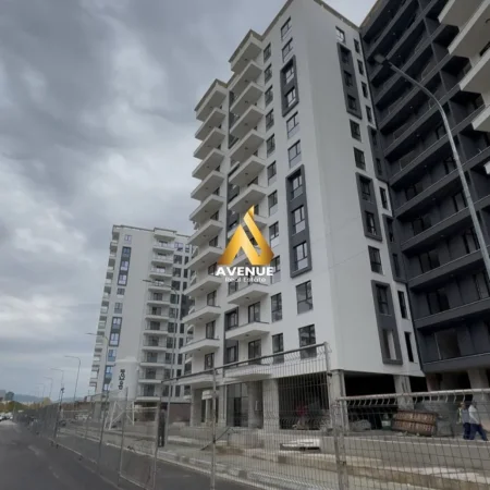 Tirane, shitet apartament 1+1+Ballkon Kati 9, 79 m² 128.000 € (garden turdiu)