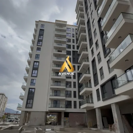 Tirane, shitet apartament 1+1+Ballkon Kati 9, 79 m² 128.000 € (garden turdiu)