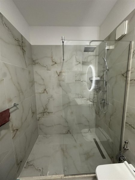 jepet-me-qira-900-euro (5).jpeg