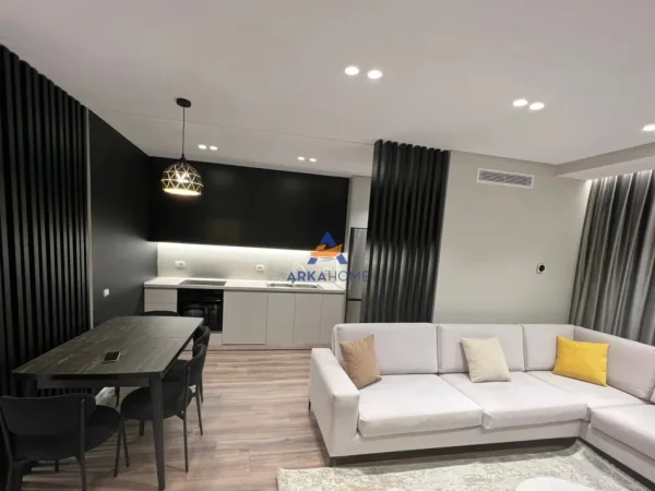 Tirane, jepet me qera apartament 2+1+Ballkon Kati 7, 84 m² 700 € 