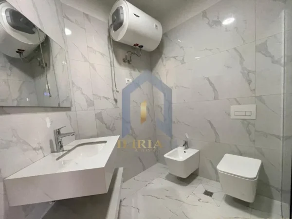 Tirane, shes apartament 2+1+Ballkon Kati 6, 109 m² 132.000 € (Yzberisht BESIM ALLA)