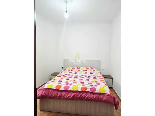 Tirane, jepet me qera apartament 2+1 Kati 5, 400 €