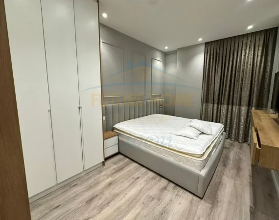 Qera, Apartament 1+1+Post Parkimi, Shkolla e Kuqe, Tirane.