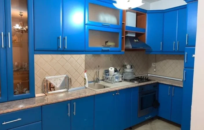 Tirane, shitet apartament 1+1 Kati 12, 70 m² 165.000 € (ISH STACIONI TRENIT)