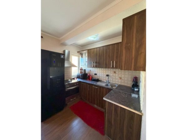 Shqiperi, Tirane shitet apartament 1+1 Kati 6, 62 m² 130.000 € (Ambasada Amerikane, Rruga e Elbasanit)