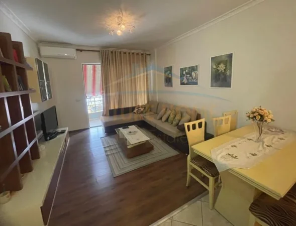 Qera, Apartament 2+1, Yzberisht.