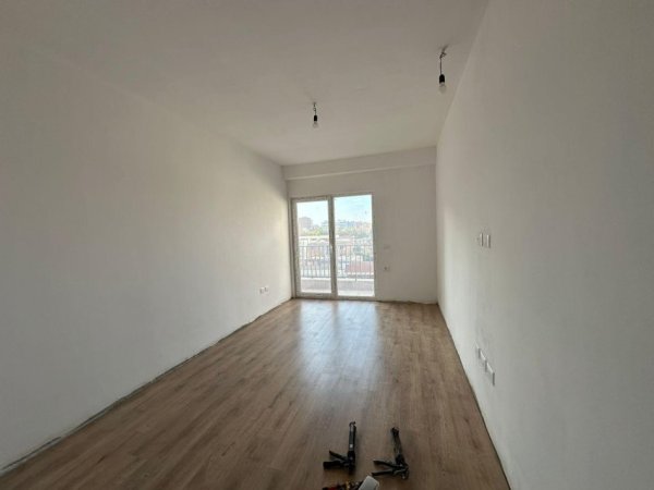 Tirane, shitet apartament 2+1 Kati 2, 117 m² 193.050 € (KOMPLEKSI AURA)
