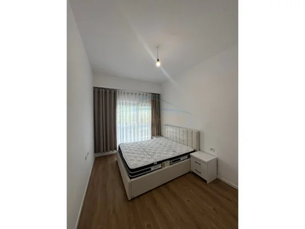 Tirane, jepet me qera apartament 1+1 Kati 2, 63 m² 450 € (Rezidencën Kaimi)