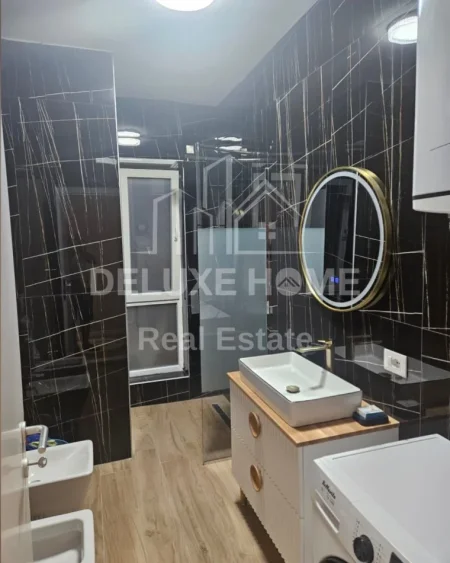 Tirane, jepet me qera apartament 2+1 Kati 6, 91 m² 700 € (Buzë rrugës kryesore “Dritan Hoxha” – Tiranë)