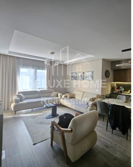 WhatsApp Image 2025-12-09 at 15.38.52 (3).jpeg