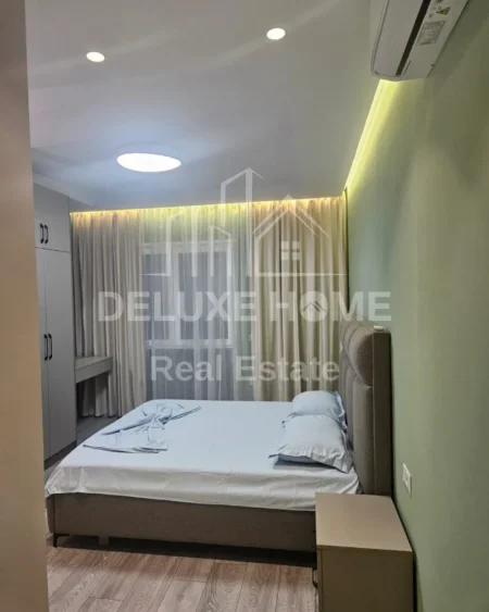 Tirane, jepet me qera apartament 2+1 Kati 6, 91 m² 700 € (Buzë rrugës kryesore “Dritan Hoxha” – Tiranë)