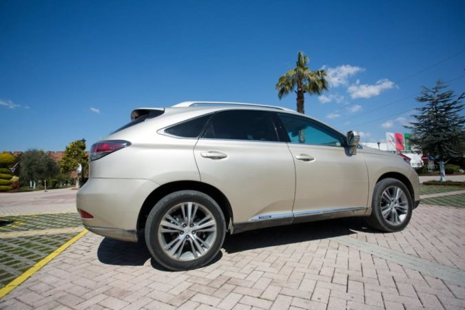 Tirane, shes SUV Lexus RX 450h Luxury, Hibrid (Benzin+Elektro) Klima 185 km, 16.000 €