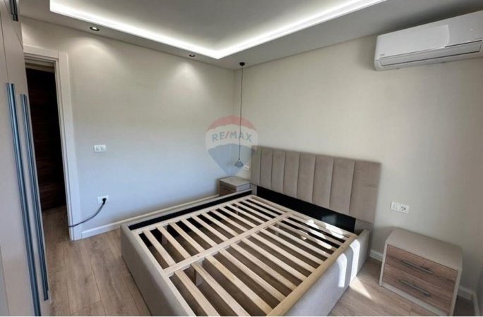 Tirane, shitet apartament 1+1 Kati 3, 47 m² 138.000 € (Rruga Muhamet Gjollesha)