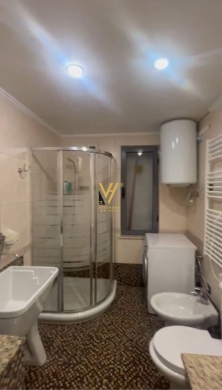 Tirane, shitet apartament dhe garsoniere Kati 7, 112 m² 360.000 € (9 KATESHET)