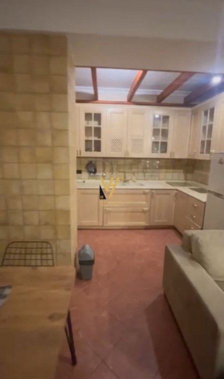 Tirane, shitet apartament dhe garsoniere Kati 7, 112 m² 360.000 € (9 KATESHET)