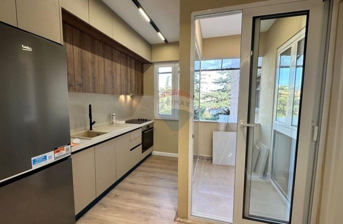 Tirane, shitet apartament 1+1 Kati 3, 48 m² 128.000 € (Rruga Muhamet Gjollesha, 21 Dhjetori, Tiranë)