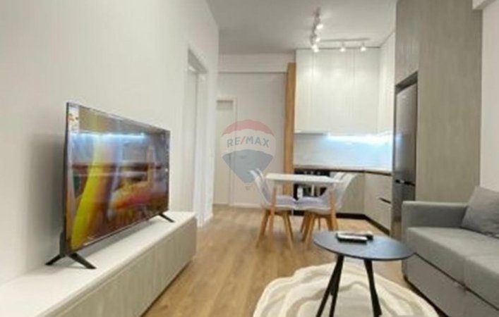 Tirane, shitet apartament 1+1 Kati 3, 55 m² 89.000 € (Rruga Bamir Topi, Tiranë)
