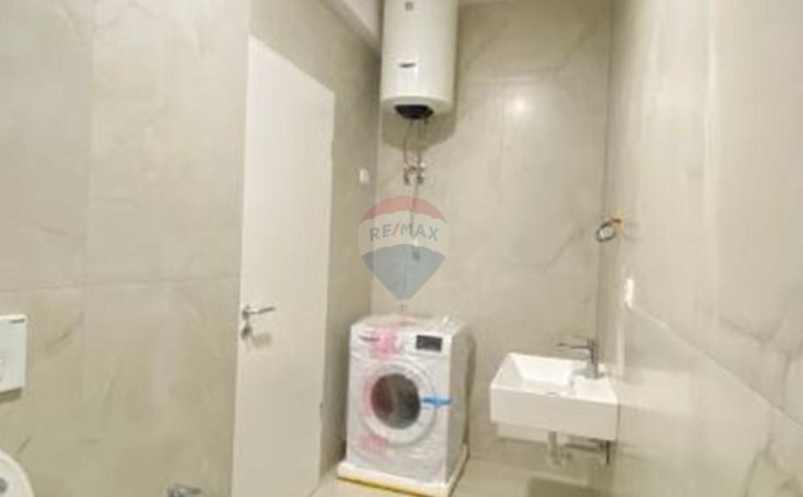 Tirane, shitet apartament 1+1 Kati 3, 55 m² 89.000 € (Rruga Bamir Topi, Tiranë)