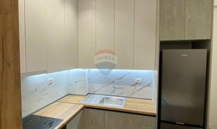 Tirane, shitet apartament 1+1 Kati 3, 55 m² 89.000 € (Rruga Bamir Topi, Tiranë)