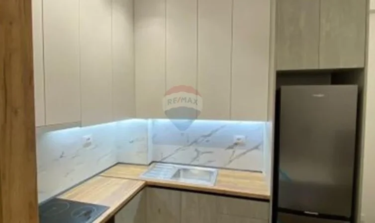 Tirane, shitet apartament 1+1 Kati 3, 55 m² 89.000 € (Rruga Bamir Topi, Tiranë)