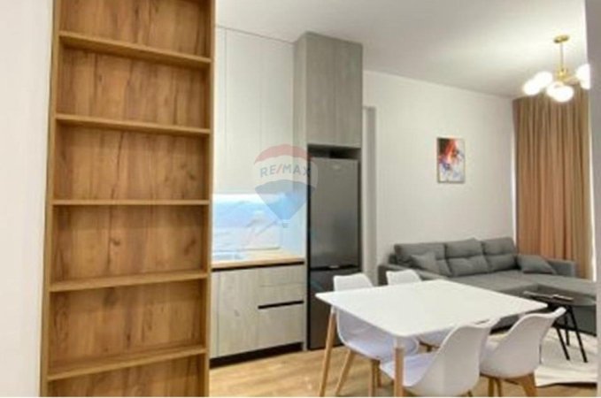 Tirane, shitet apartament 1+1 Kati 3, 55 m² 89.000 € (Rruga Bamir Topi, Tiranë)