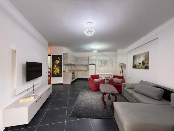 Tirane, shitet zyre Kati 1, 243 m² 465.000 € (DON BOSKO)