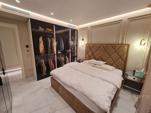 Tirane, shitet apartament duplex 4+1+Aneks+Ballkon Kati 5, 242 m² 630.000 € (komuna parisit)