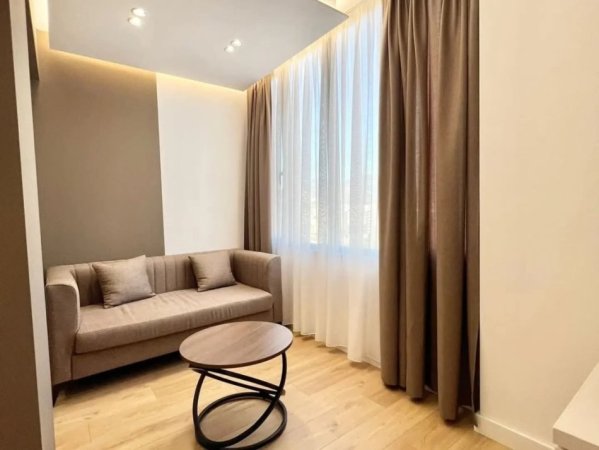 Tirane, shitet 1+1 , 130 m² 350.000 € 