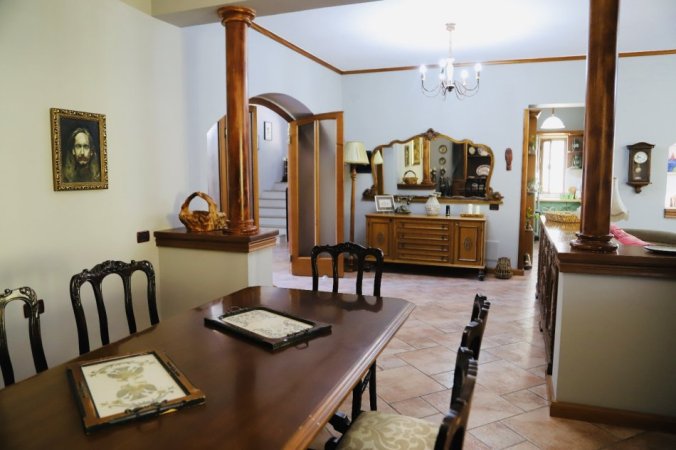 Vlore, shitet Vile 2 Katshe Kati 2, 350 m² 1.200.000 €