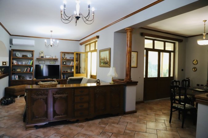 Vlore, shitet Vile 2 Katshe Kati 2, 350 m² 1.200.000 €