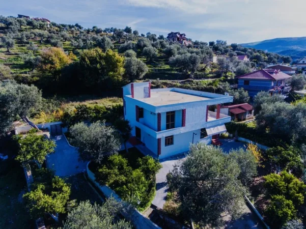Vlore, shitet Vile 2 Katshe Kati 2, 350 m² 1.200.000 €