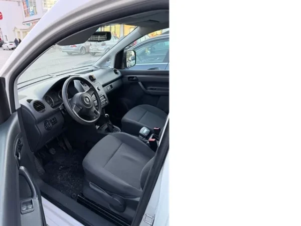 Kucove, shes Furgoncine | CADDY frigoriferik , e bardhë manuale Kondicioner 11.000 €