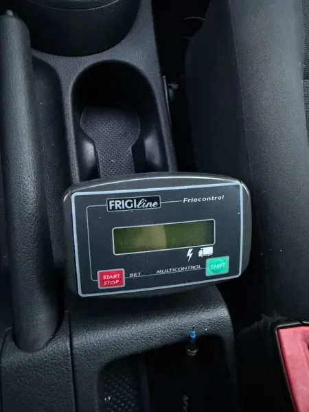 Kucove, shes Furgoncine | CADDY frigoriferik , e bardhë manuale Kondicioner 11.000 €