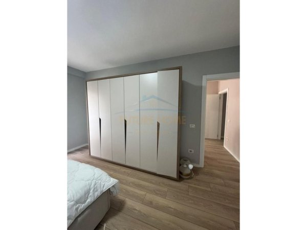 Tirane, jepet me qera apartament 2+1 Kati 4, 105 m² 450 € (Thesari, Fresk)