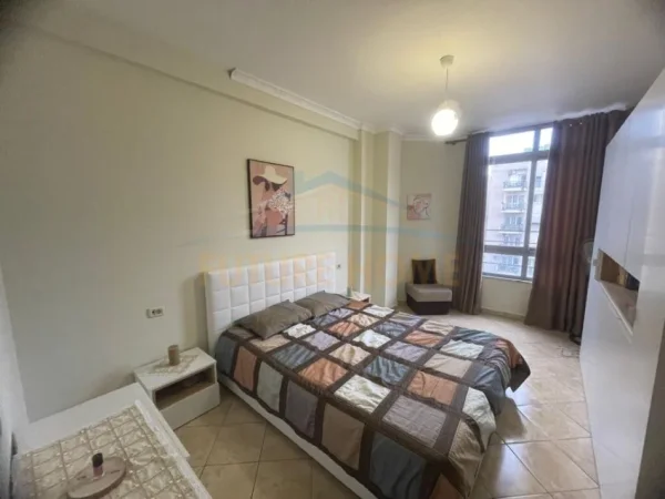 Tirane, shitet apartament 2+1+Aneks+Ballkon Kati 4, 105 m² (yzberisht)