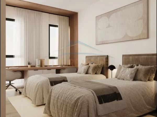 Tirane, jepet me qera apartament 2+1+Ballkon Kati 1, 119 m² 2.000 € (Liqeni i Thate)