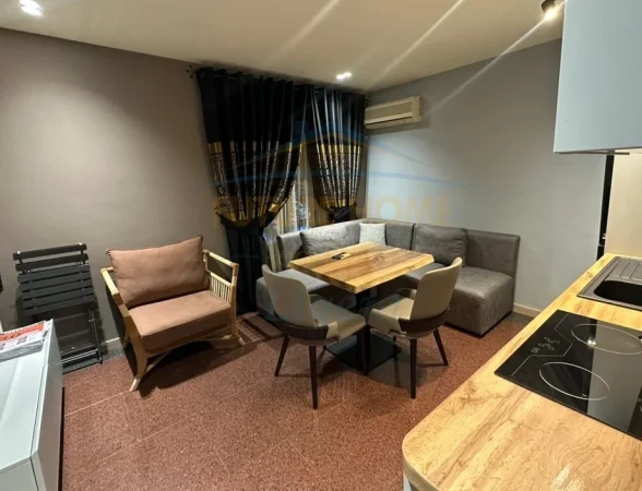 Qera, Apartament 1+1, Shallvaret, Tiranë 700 €
