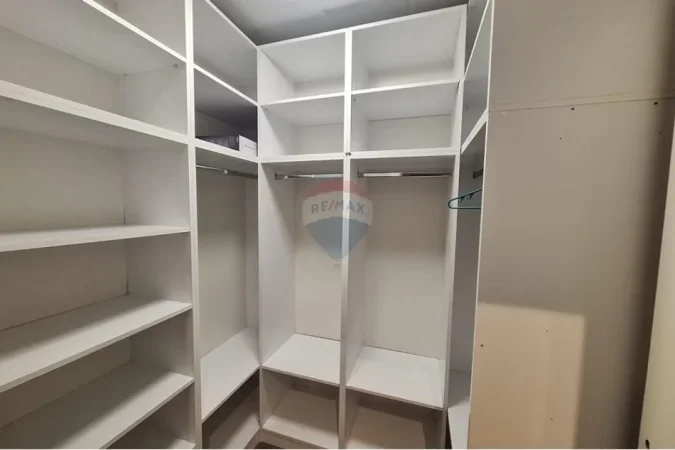 Tirane, jepet me qera apartament 2+1 , 100 m² 900 € (don Bosko)