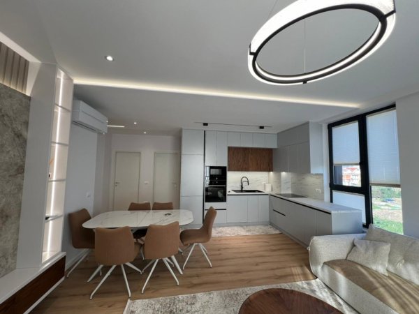 Tirane, jepet me qera apartament 2+1 Kati 3, 104 m² 1.000 € (Rruga Jordan Misja)