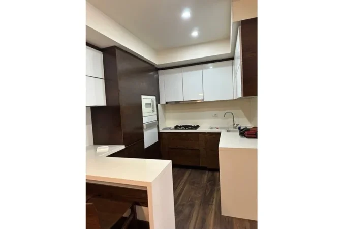 Shqiperi, jepet me qera apartament 3+1 , 85 m² 950 € (kOMPLEKSI KONTAKT)