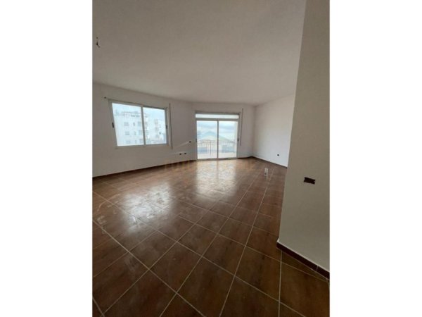 Shqiperi, shitet apartament 1+1 Kati 6, 85 m² 124.000 € 