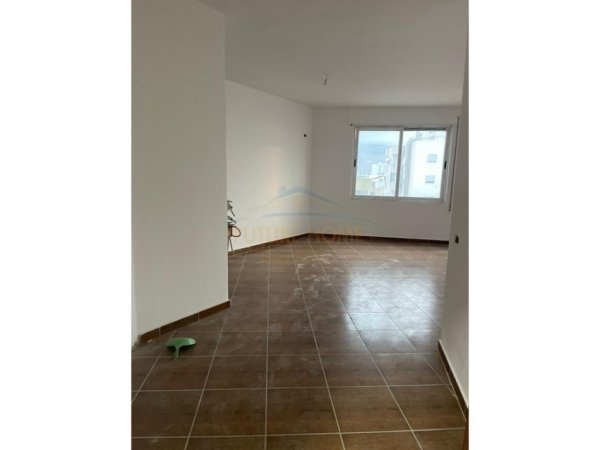 Shqiperi, shitet apartament 1+1 Kati 6, 85 m² 124.000 € 