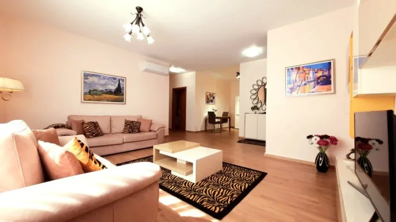 Tirane, jepet me qera apartament 2+1+Aneks+Ballkon Kati 3, 120 m² 900 € (liqeni i thate , kopshti zoologjik)