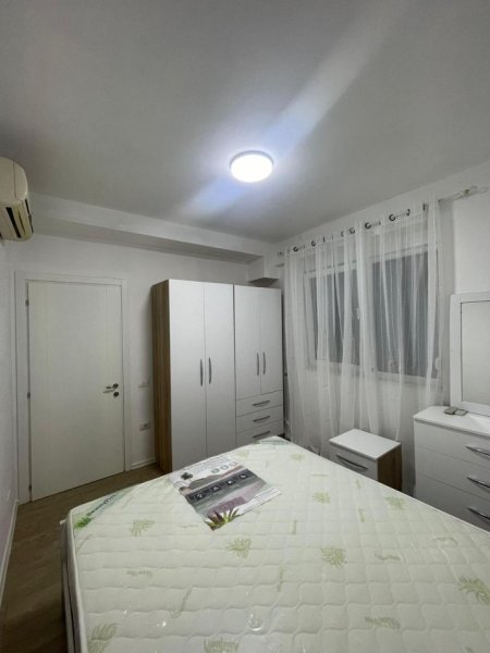 Tirane, jepet me qera apartament 1+1 Kati 1, 60 m² 500 € (Liqeni i Thate)