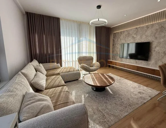 Qera Apartament 2+1+2 + Post Parkimi – Amma Rezidencë, Rruga Jordan Misja