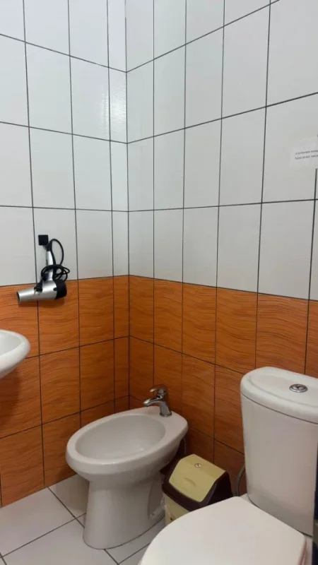 Durres, jepet me qera apartament 1+1 Kati 8, 70 m² 300 € (SHKEMBI KAVAJES)