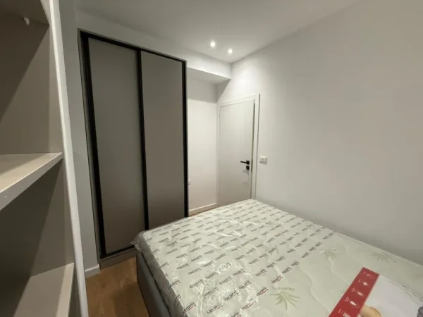 Tirane, shitet apartament 1+1 Kati 1, 53 m² 145.000 € (Rruga Medar Shtylla)