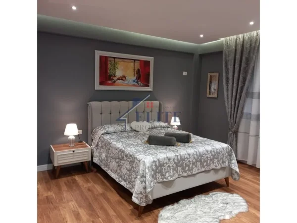 Tirane, jepet me qera apartament 1+1+Ballkon Kati 4, 70 m² 770 € (Rruga Margarita Tutulani)