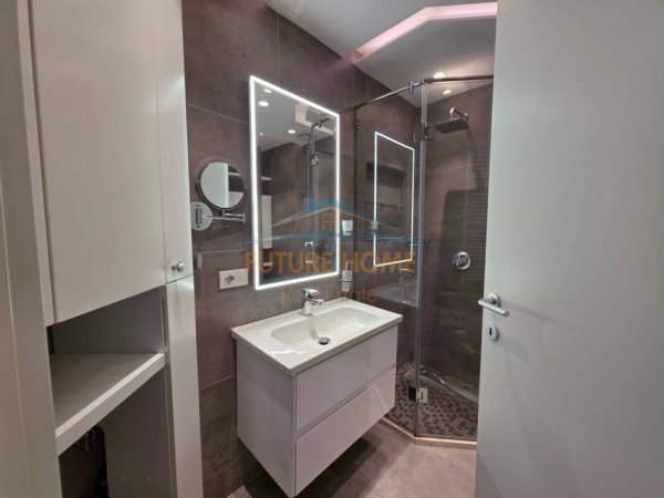 Tirane, jepet me qera apartament 2+1 Kati 3, 96 m² 850 € (Ish Parku)